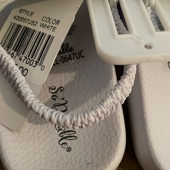 Cute Gold Glitter Heart Strappy and Whita Sandals 18 months - Picture 4 of 4